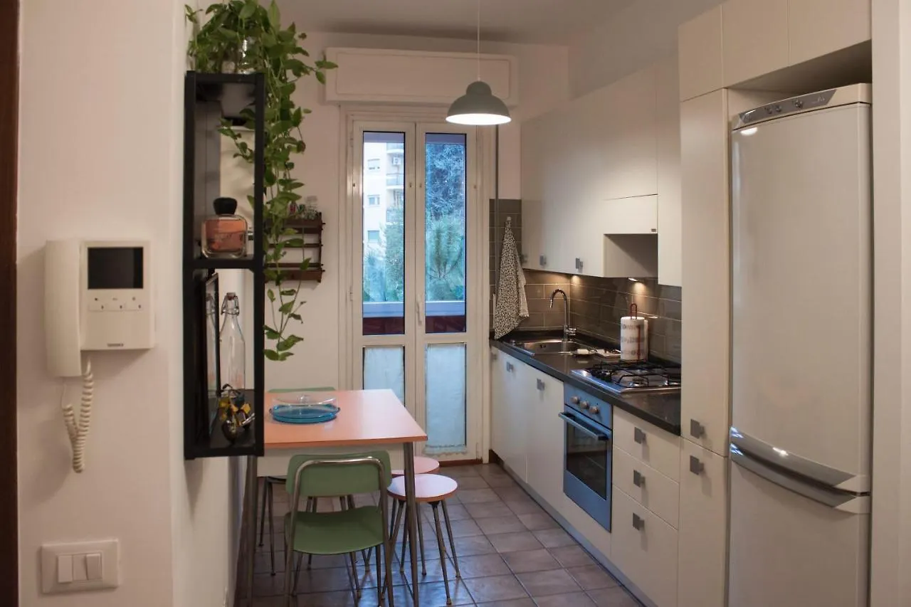 Cozy One Bedroom Close To Navigli And Tortona Milan Apartment