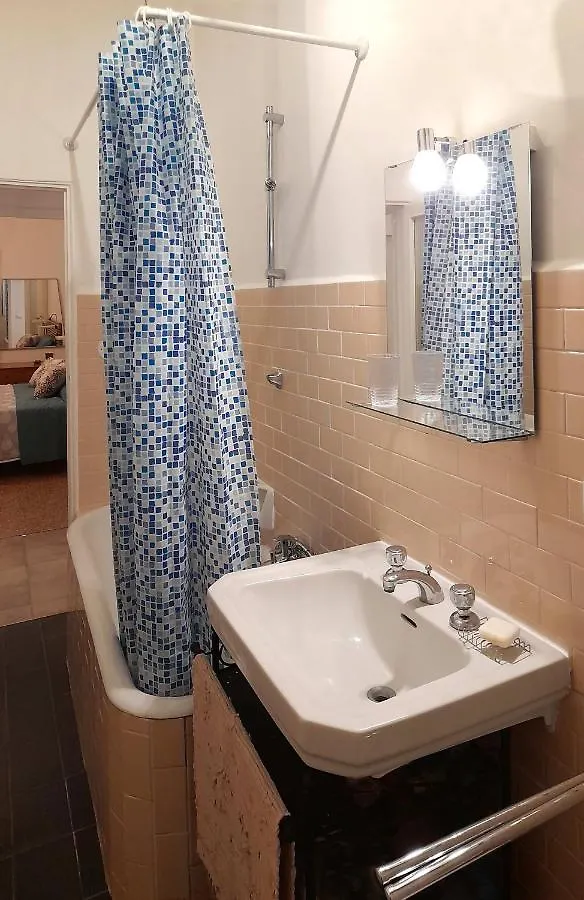 Cozy One Bedroom Close To Navigli And Tortona Milan 0*,  Italy