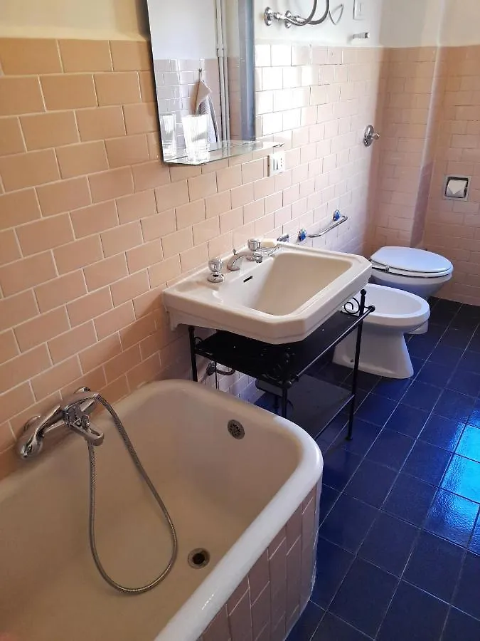 Cozy One Bedroom Close To Navigli And Tortona Milán Apartmán